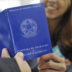 MEI pode trabalhar com Carteira Assinada?